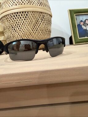 Oakley | Accessories | Oakley Vintage Why 8 Rimless Sunglasses